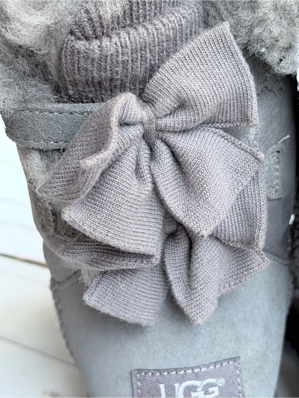 UGG Mini Bailey Bow II Grey Suede Shearling Boots - Women's Size 8